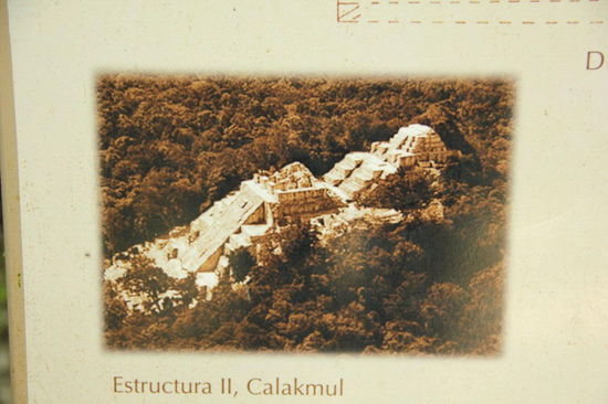 Gleich hinter dem ersten Tempel beginnt der Aufstieg zum zweiten...