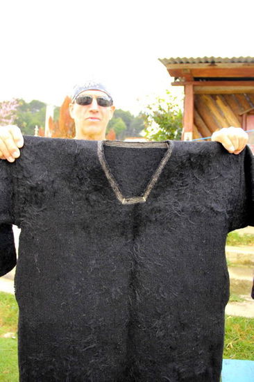 Der Wollwintermantel des Mannes...; echt schwere Qualität...