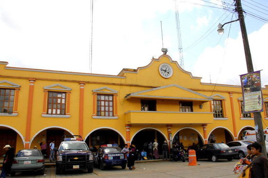 Das Stadthaus...
Mehr über die Stadt San Juan Chamula