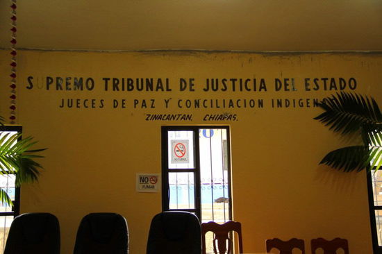 Kurzer Blick in den Gerichtssaal...