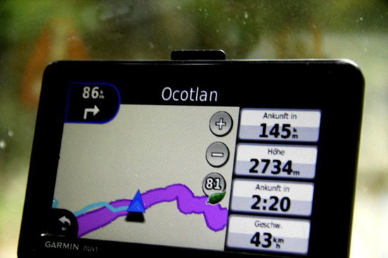 Fast konstante Geschwindigkeit, aber mittlerweile sind wir auf 2734 m Höhe...