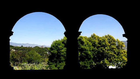 Ein lohnender Ausblick in den Kloster- (Museums-) Garten...