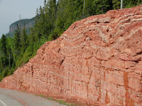 Sehr typisch für die Gegend - eisenerzhaltiges Gestein...