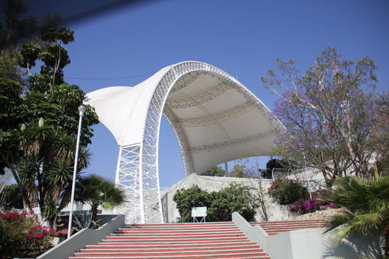 Wir verabschieden uns von Oaxaca über den berüchtigten Hügel Cerro del Fortin, gemäss Lonely Planet soll es an diesem Ort gelegentlich zu Raubüberfällen kommen...
