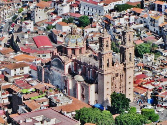 Wir werden mit einer herrlichen Aussicht auf Taxco entschädigt...