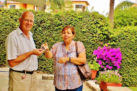 Schlüsselübergabe durch Edith Casasola Mendizabal - 13.Mai 2013