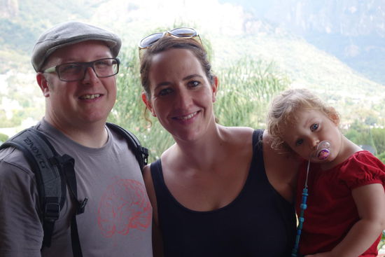 Die junge Familie...