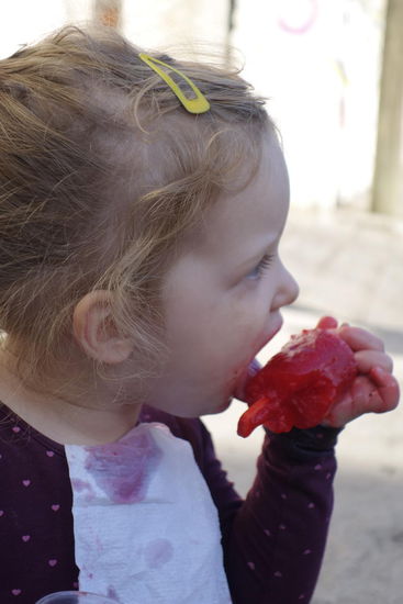 Ein Glacé für die Kleine...