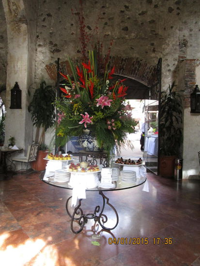 ...schönen Blumendekorationen...