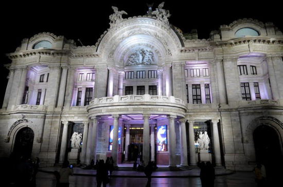 Die Staatsoper - Bellas Artes - bei Nacht...