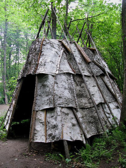 Die Räucherei für Fische und Büffelfleisch...