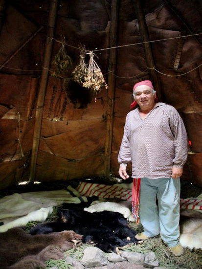 Das ist sein Sommerquartier...; Jäger und Fallensteller...