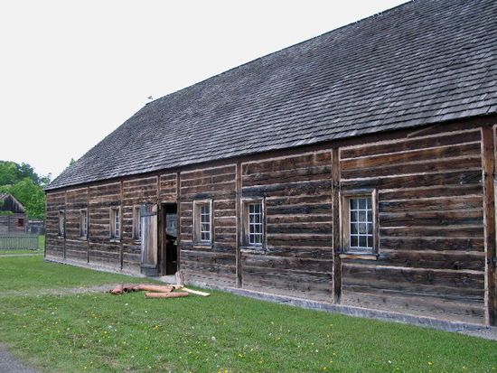 Räume für die Handwerker...; immerhin lebten hier bis zu 800 Menschen...