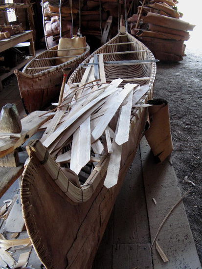 Herstellung der Kanus...