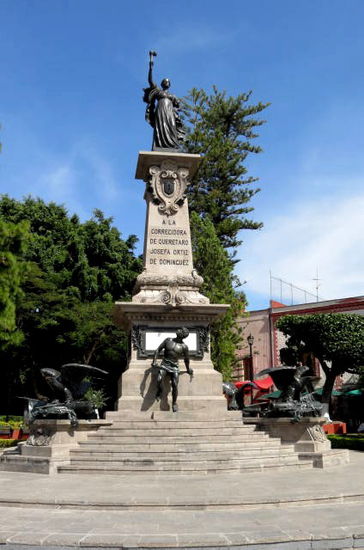 Mächtige Monumente...