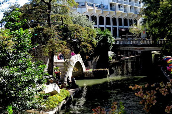 Der bekannte River-Walk von San Antonio...
