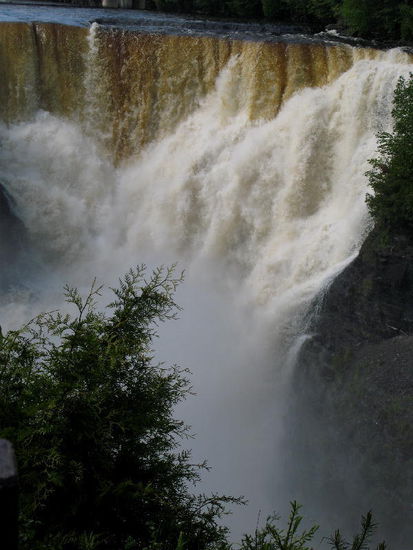 Und die unheimliche Wucht des Wassers...