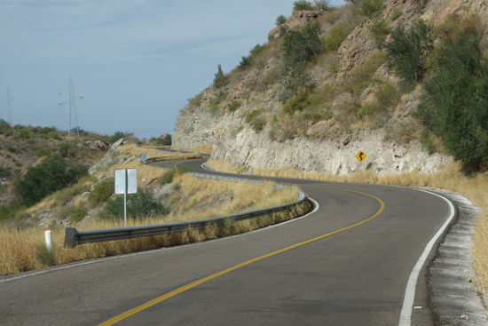 ...während sie für Andere eher eine Rennstrecke ist - überholt wird z.T. an unmöglichen Stellen...