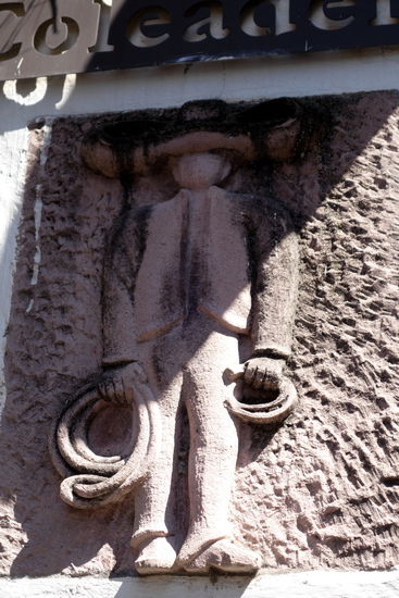 ...bis ins kleinste Detail - hier ein Cowboy mit Hufeisen und Lasso