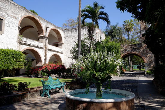 Wer möchte nicht einen solch herrlichen Blumenstrauss im Entrée...?