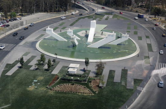 Ein grosses Denkmal unter uns