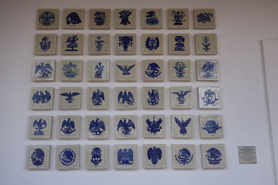 Symbole auf gebrannten  "Plättli" - Azuelos - eine Spezialität aus Pubela