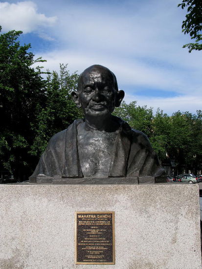 Ghandi-Denkmal...