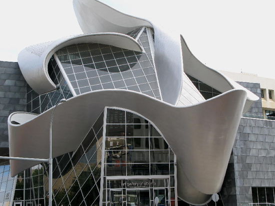 Das städtische Kunsthaus mit topmoderner Architektur...