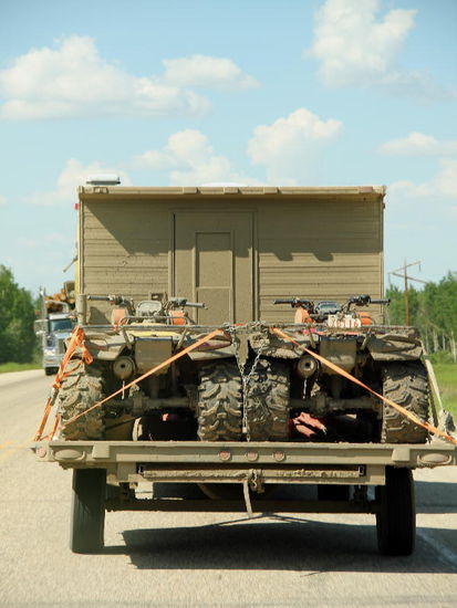 Camper mit Spassmobil...