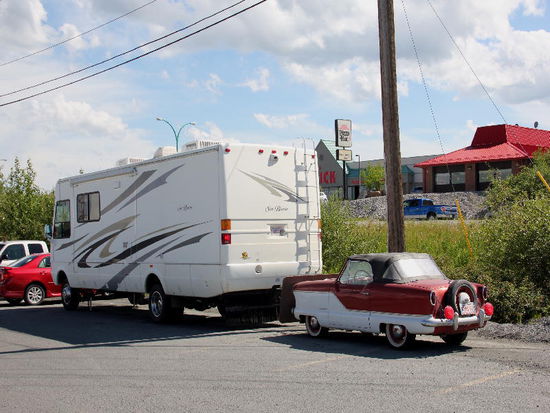 US-amerikanisches Cabrio "neuster Generation"...! Um 12 h sind wir wieder mit Peter verabredet...