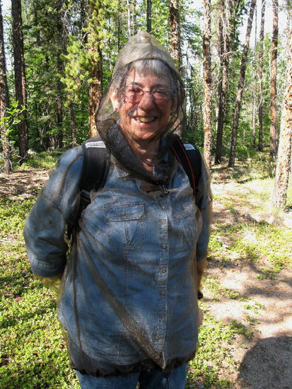 Kathrin zeigt die neuste Mode...; Mückenschutz komplett...!