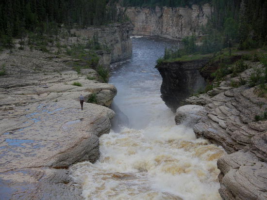 Der Sambaa Deh Wasserfall...