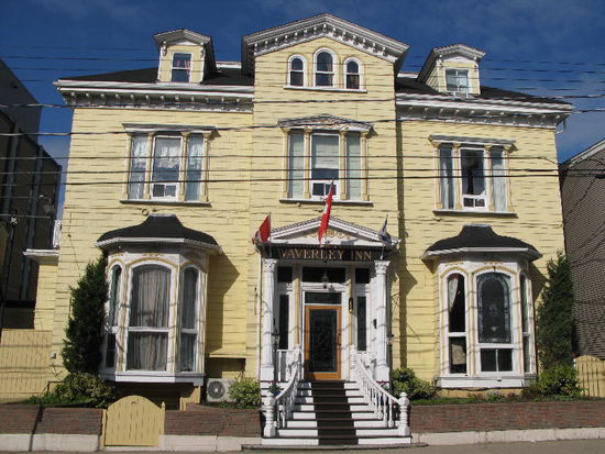 Unser Hotel im viktorianischen Stil, allerdings ohne Mief... nett, freundlich, sauber...