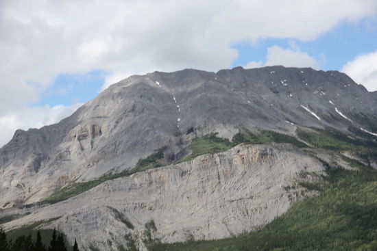 Die Berge mit Gletscherresten...