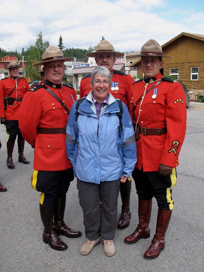 Ehrengarde von Mounties zu Kathrins Geburtstag...