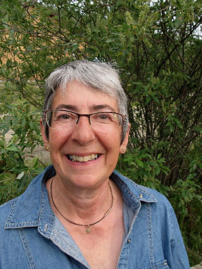 Und so kommt es, wenn man zu lange in einem solchen Haus verweilt...; kleine Goldnuggets wechseln die Hand resp. Hals und Ohren...! Aber - wir feierten doch vor kurzem einen Geburtstag...!