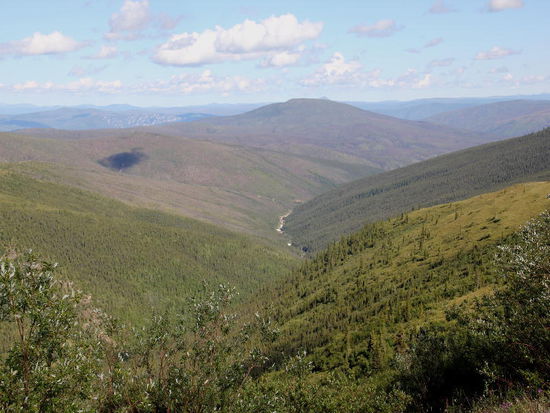 Blick ins Tal zum Weiler Sixtymile...