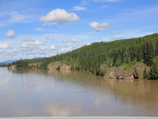 In Tok machen wir einen Zwischenstopp, ergänzen unsere Nahrungsvorräte und gehen zur Information...