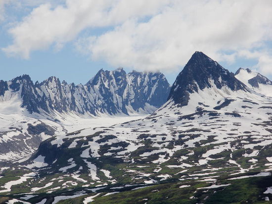 Und beziehen am Blueberrie Lake einen schönen CP mit Top Ausblick auf eine ehemalige Vulkanlandschaft...