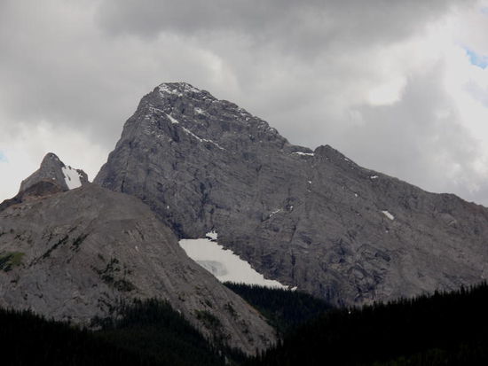 Wir fahren durch den Peter Lougheed Provincial Park...