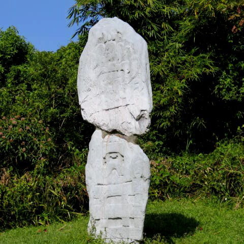 Eine sehr schöne Stele