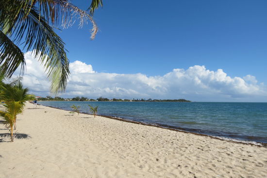 Hier locken schöne Sandstrände...
