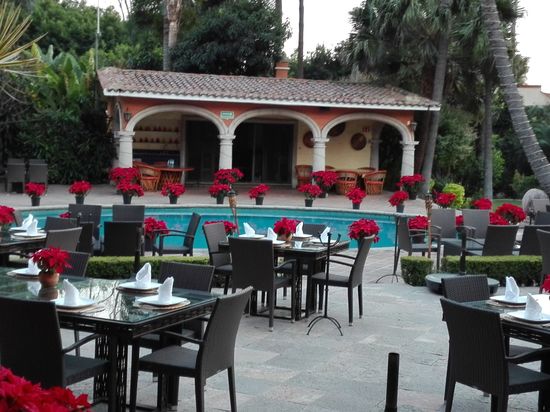 So quasi zur Eröffnung der Reisezeit, haben wir uns etwas Spezielles einfallen lassen und im Hotel Gusto in Cuernavaca einen Tisch bestellt!