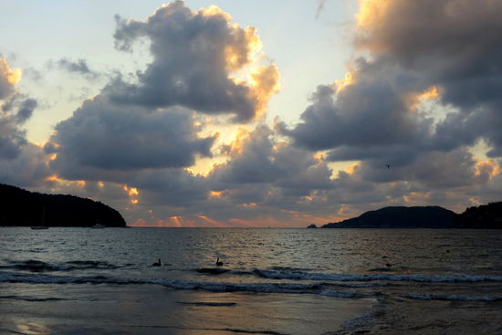 Aufziehende Wolken vermitteln eine super Abendstimmung
