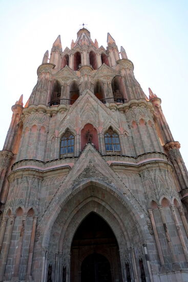Die beliebteste Sehenswürdigkeit ist sicher die Kirche "La Parroquia de San Miguel el Arcángel"