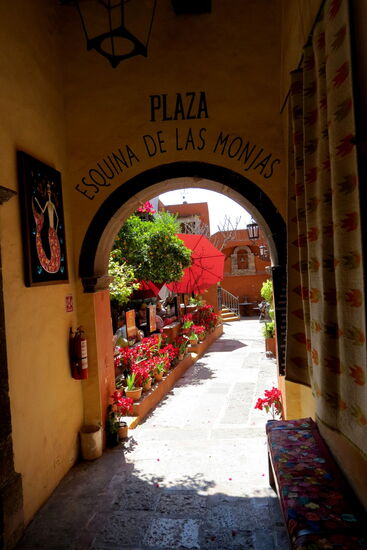 Es gibt viele gemütliche Ecken und Höfe