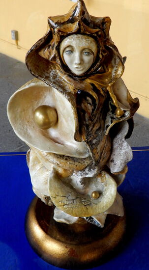 Rocio Borobio arbeit vor allem mit metallischen Farben