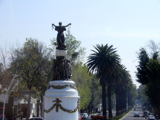 La Plaza de Indepencia - die Freiheitsstatue