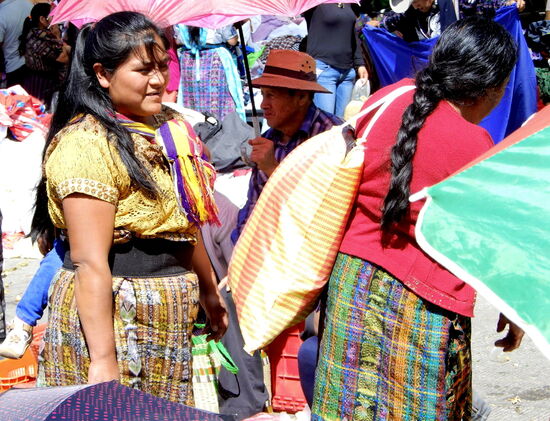 Sehr bunt zeigt sich das Leben in Guatemala
