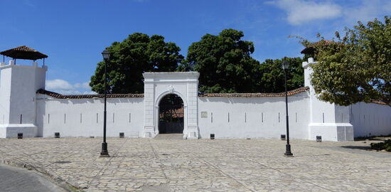 Das alte Fort zum damaligen Schutz gegen Piraten